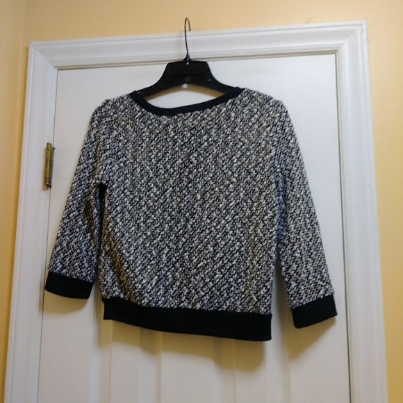 Montaeu Women's Sweater Size Small Black White - Picture 2 of 4